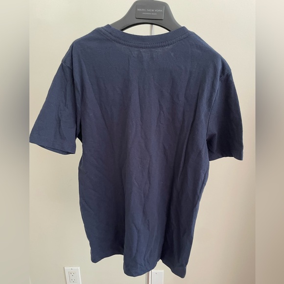 Old Navy Basic Tee - Picture 3 of 3